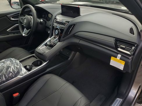 New 2026 Acura RDX SH-AWD image 4