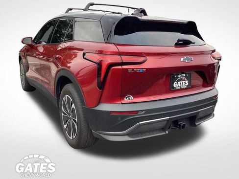 Used 2024 Chevrolet Blazer EV LT AWD/4WD image 8