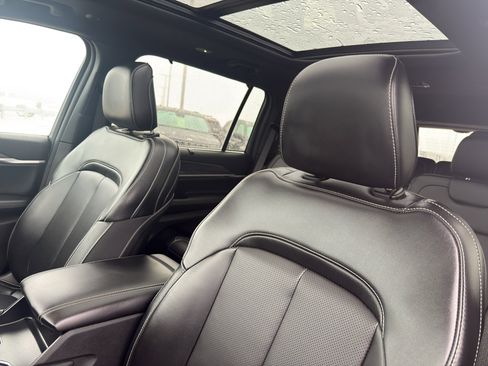 Used 2024 Jeep Grand Cherokee L Limited w/ Luxury Tech Group II image 28