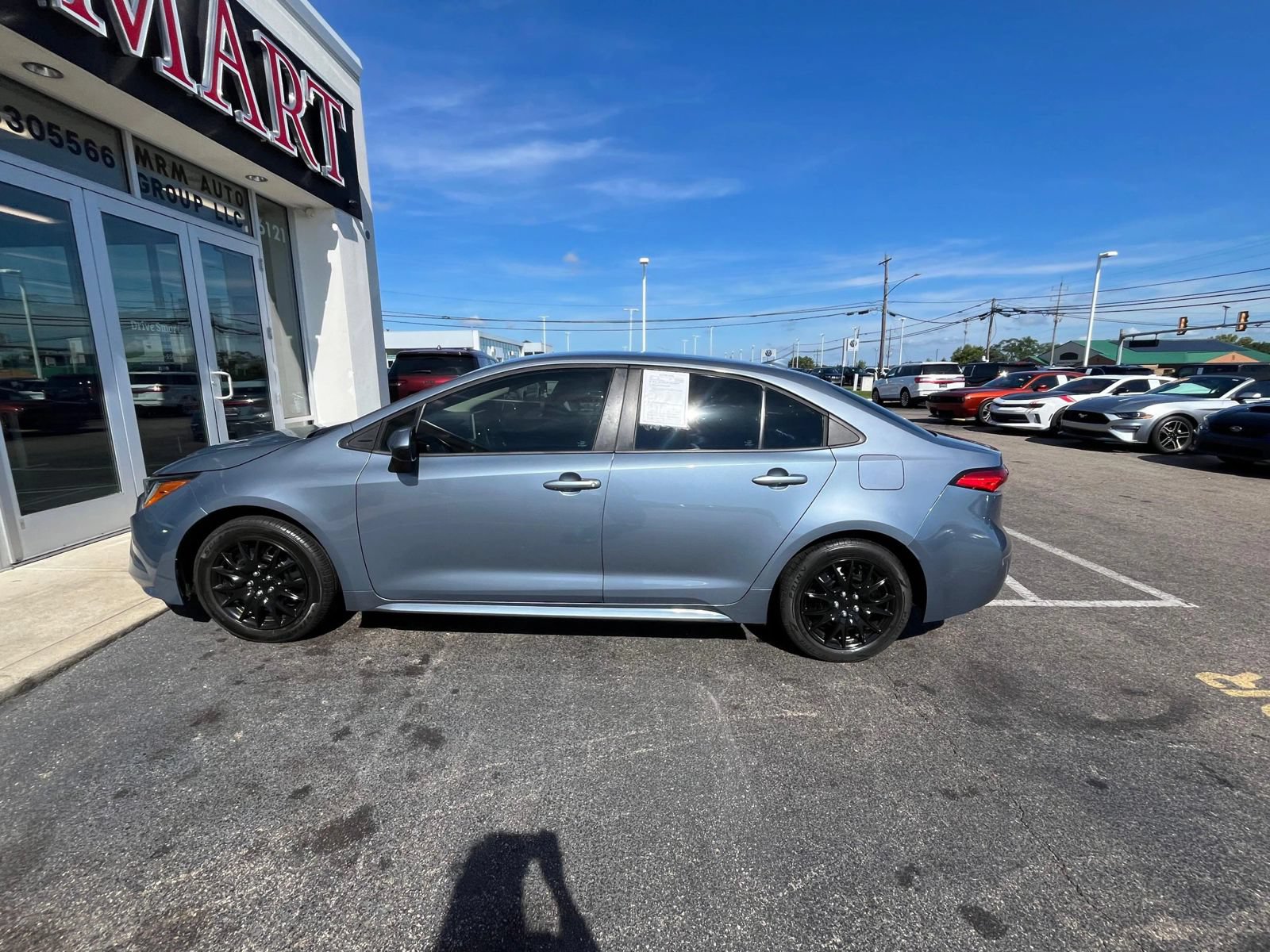 Used 2020 Toyota Corolla LE FWD image 12
