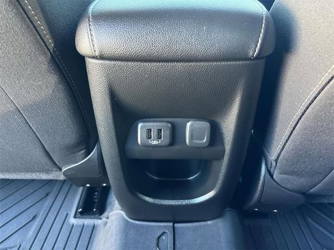 Certified 2022 GMC Canyon Elevation w/ Trailering Package image 13