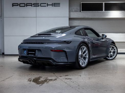 Certified 2025 Porsche 911 GT3 RWD image 8