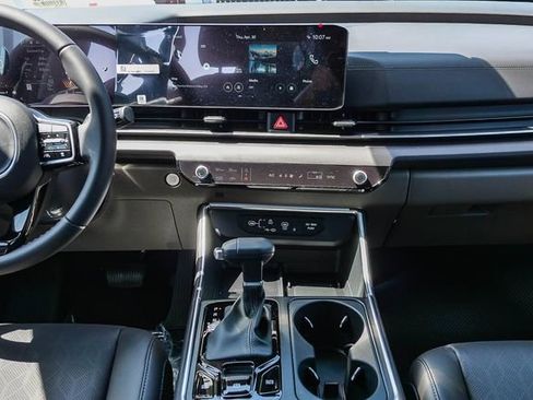 New 2026 Kia Carnival EX FWD image 15