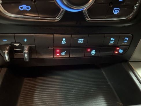 Used 2015 RAM 1500 Big Horn image 34