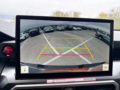 Certified 2025 Toyota Tacoma TRD Sport image 23