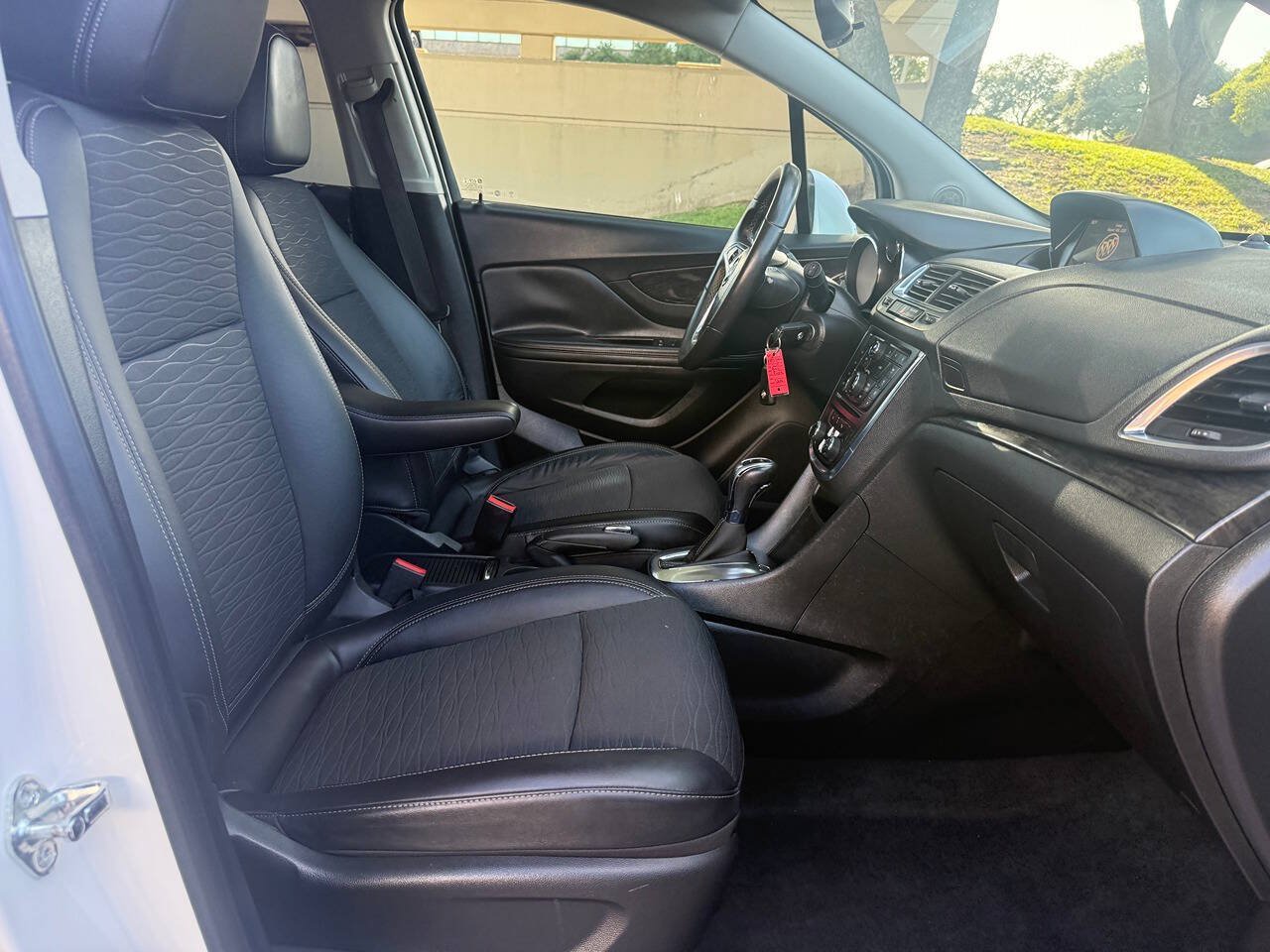 Used 2015 Buick Encore FWD image 12