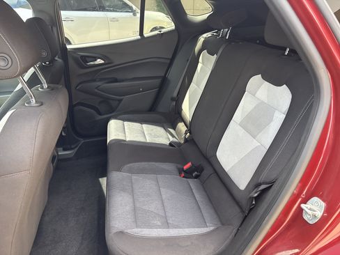 Used 2024 Chevrolet Trax RS w/ Driver Confidence Package FWD image 30