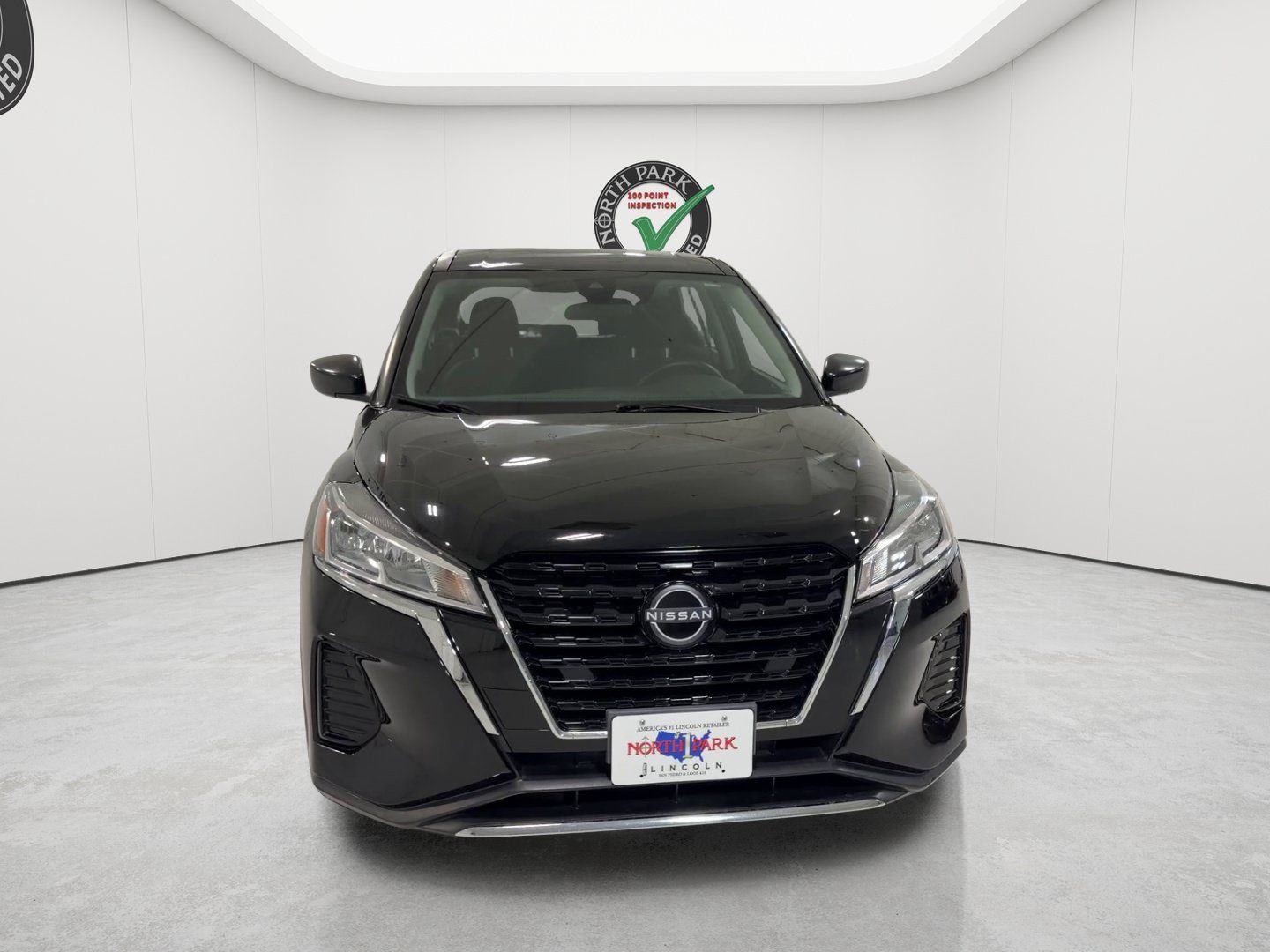 Used 2024 Nissan Kicks S FWD image 8
