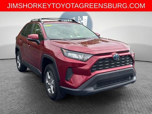 Used 2022 Toyota RAV4 LE AWD/4WD image 1
