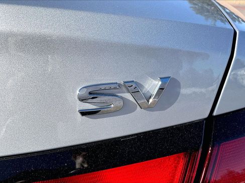 Used 2021 Nissan Versa SV image 30