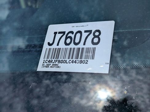 Used 2020 Jeep Grand Cherokee Limited image 33