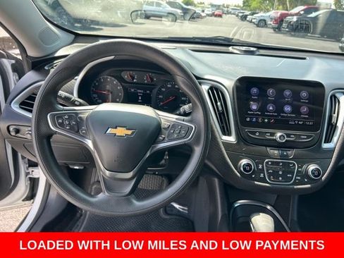 Used 2023 Chevrolet Malibu LT FWD image 17