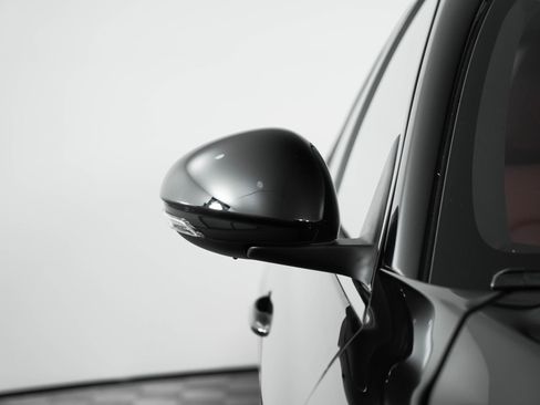 New 2025 Alfa Romeo Giulia Veloce w/ Veloce Package Rwd image 19