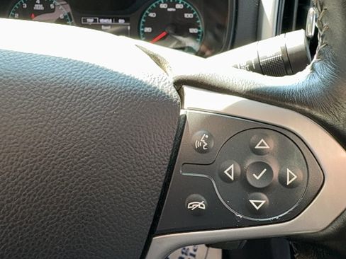 Used 2022 Chevrolet Colorado LT w/ Fleet Safety Package image 13