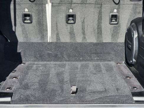 Used 2022 Jeep Wrangler Unlimited Sahara image 37