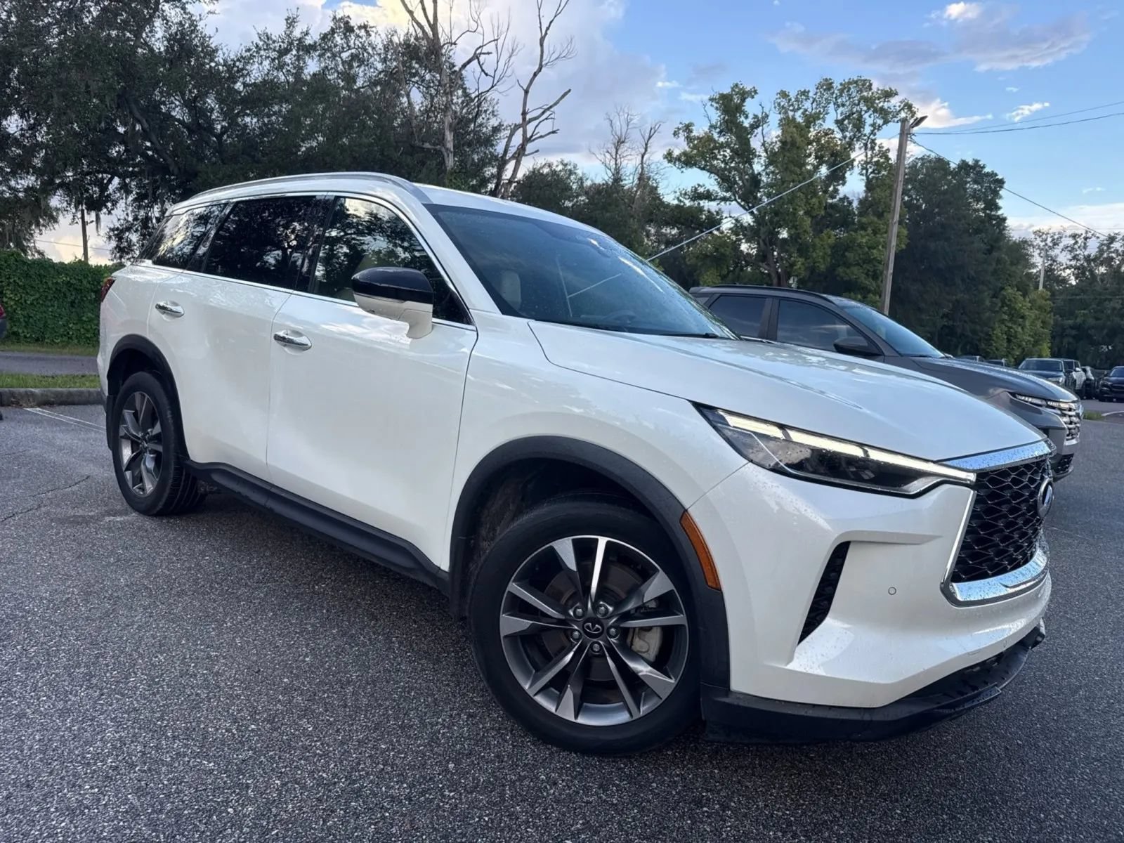 Used 2023 INFINITI QX60 Luxe w/ Cargo Package AWD/4WD image 8