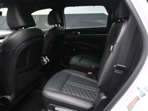 Used 2025 Kia Sorento SX Prestige AWD/4WD image 21