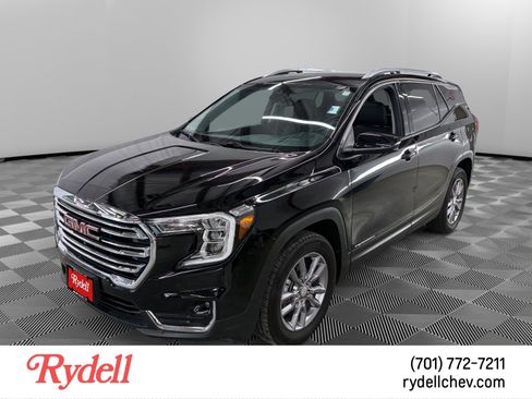 Used 2024 GMC Terrain SLT w/ Tech Package AWD/4WD image 1