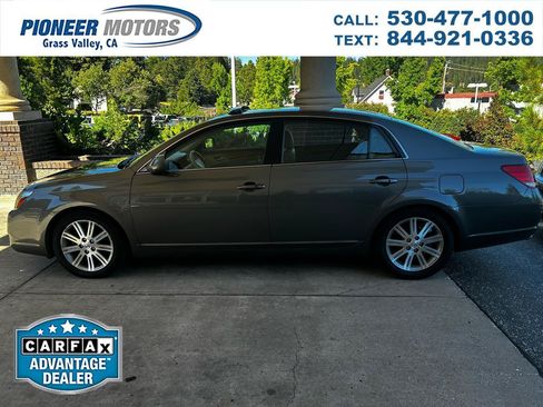 Used 2006 Toyota Avalon Limited FWD image 1