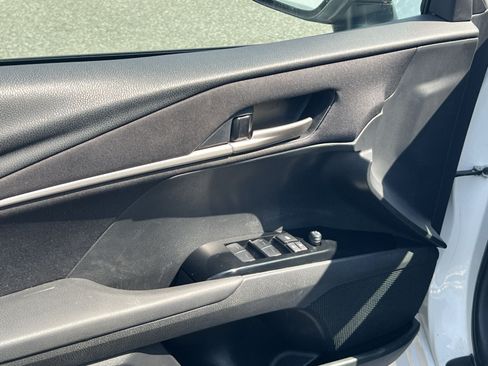 Used 2025 Toyota Camry LE FWD image 10