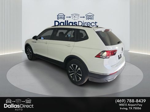 Used 2022 Volkswagen Tiguan S image 9
