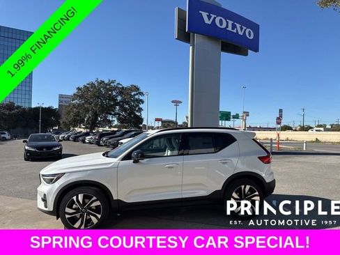 New 2026 Volvo XC40 B4 Plus FWD image 7