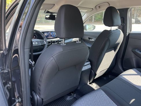 New 2026 Nissan Sentra SV w/ SV Convenience Package FWD image 16