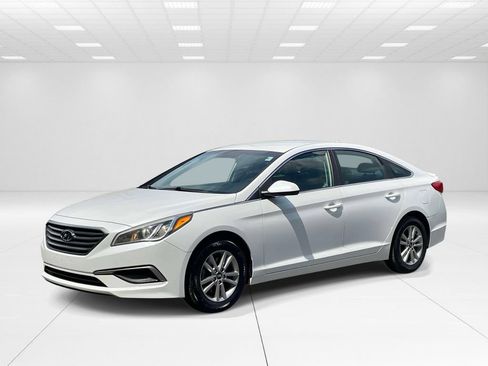 Used 2017 Hyundai Sonata SE FWD image 3