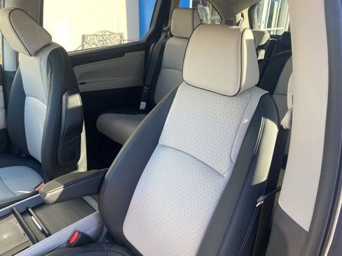 New 2026 Honda Odyssey Elite image 15
