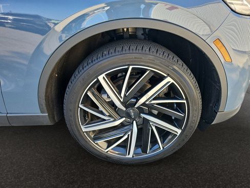 Used 2025 Lincoln Aviator Reserve w/ Equipment Group 201A AWD/4WD image 35