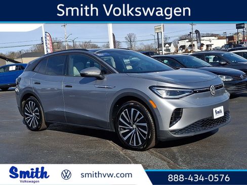 Certified 2024 Volkswagen ID.4 S image 1