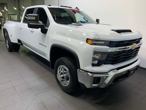 New 2026 Chevrolet Silverado 3500 LT w/ All Star Edition image 2