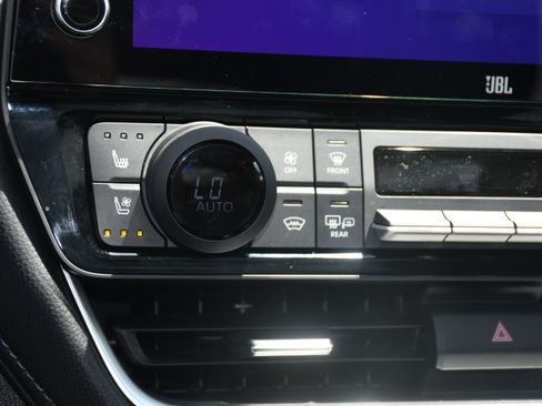 Certified 2025 Toyota Grand Highlander FWD image 16