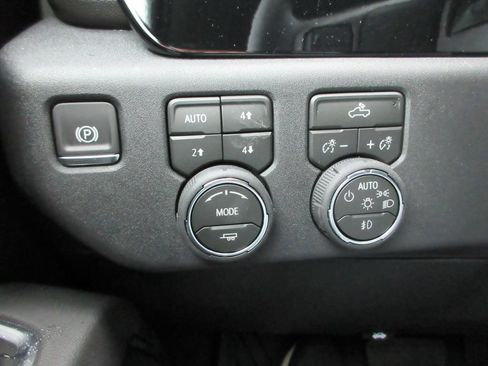 New 2026 Chevrolet Silverado 1500 RST w/ Z71 Off-Road Package AWD/4WD image 24