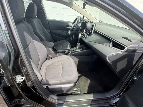 Used 2021 Toyota Corolla LE FWD image 13