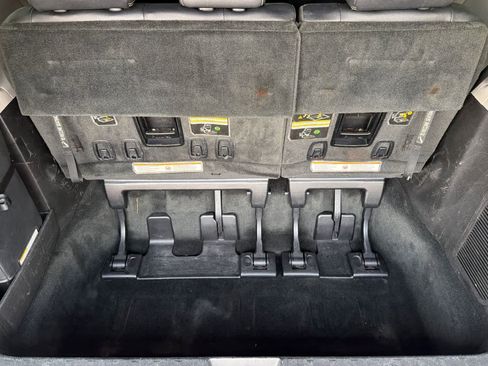 Used 2015 Toyota Sienna SE image 18