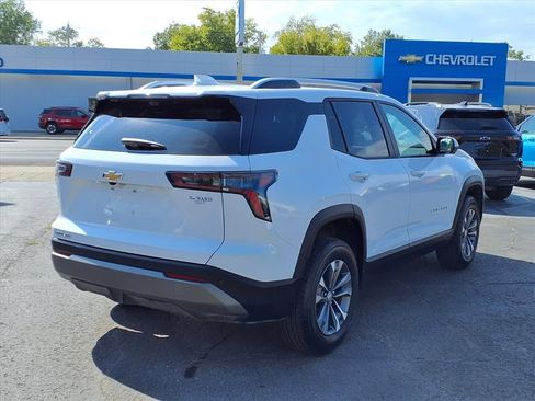 Used 2025 Chevrolet Equinox LT w/ Convenience Package II image 4