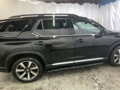 Used 2023 Honda Pilot Touring image 9