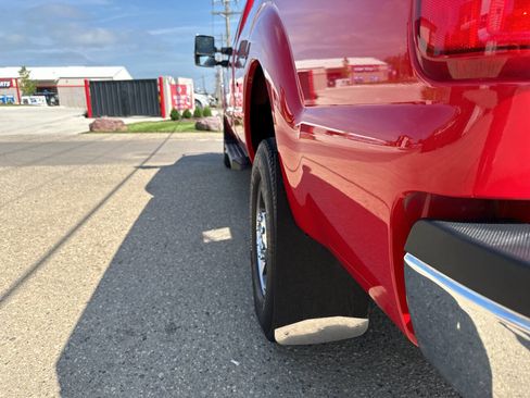 Used 2014 Ford F350 Lariat w/ Lariat Interior Package image 25