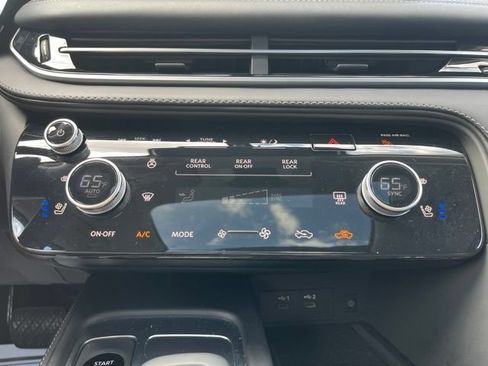Used 2026 INFINITI QX60 Luxe w/ Cargo Package AWD/4WD image 19