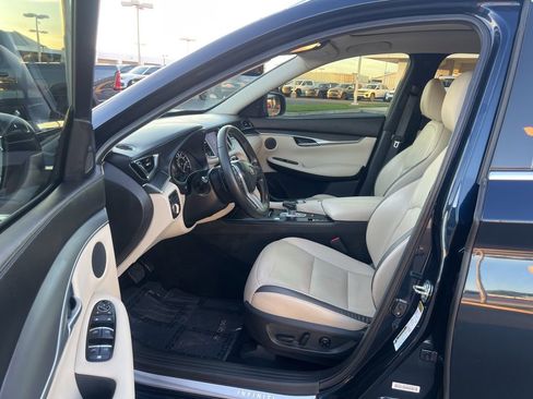 Used 2022 INFINITI QX50 Luxe image 16