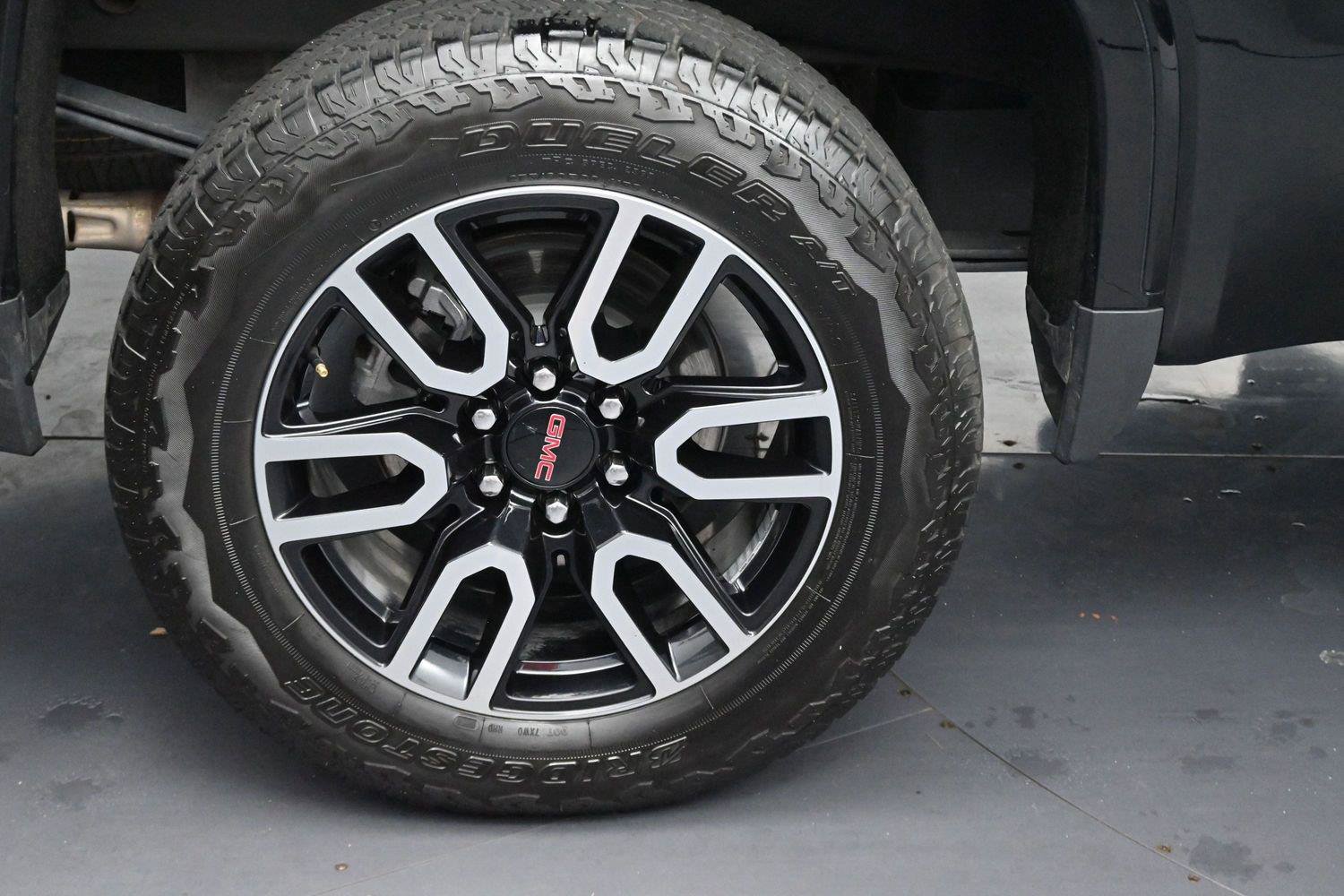 Used 2026 GMC Sierra 1500 AT4 w/ AT4 Premium Package AWD/4WD image 36