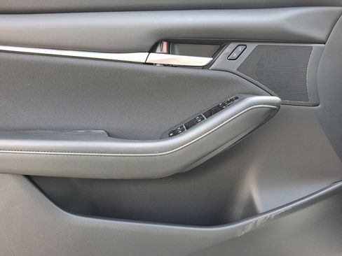 New 2026 MAZDA MAZDA3 s FWD image 11