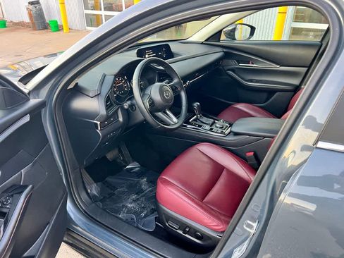 Certified 2025 MAZDA CX-30 AWD 2.5 S w/ Preferred Package image 2