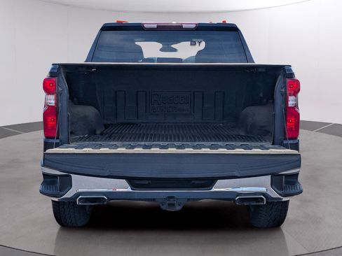 Used 2022 Chevrolet Silverado 1500 LT w/ Z71 Off-Road Package AWD/4WD image 9