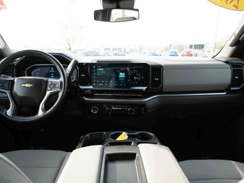 Used 2024 Chevrolet Silverado 1500 LT w/ Z71 Off-Road Package image 20