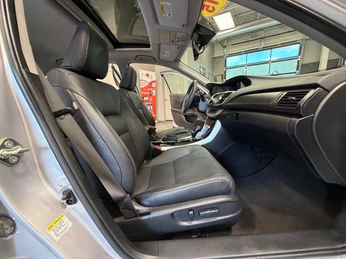 Used 2015 Honda Accord EX-L image 45