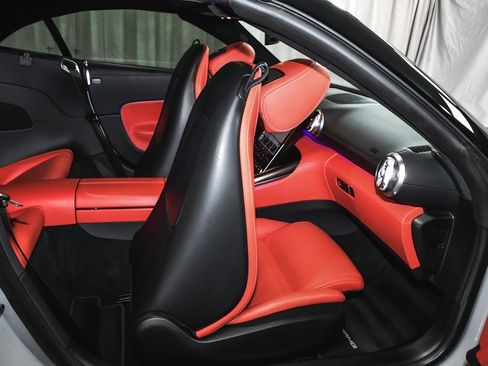 Used 2022 Mercedes-Benz SL 63 AMG 4MATIC w/ Driver Assistance Package image 70