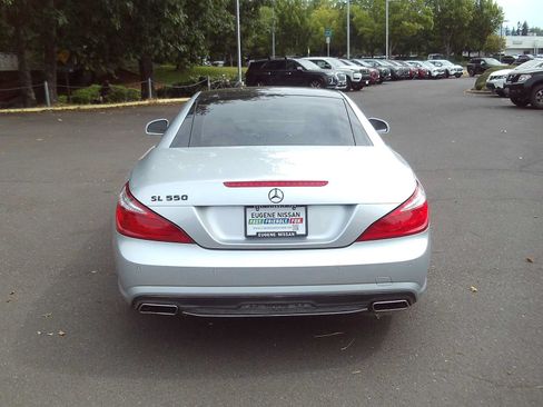 Used 2013 Mercedes-Benz SL 550 image 4