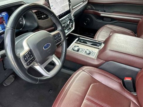 Certified 2023 Ford Expedition Limited image 4
